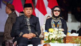 Wali Kota Bontang dan Wakilnya saat perayaan HUT ke-26 Kota Bontang, Rabu (15/10). (Foto:PPID)