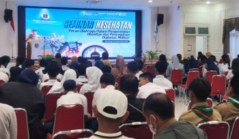 Seminar kesehatan bertema “Peran Olahraga dalam Pengendalian Obesitas dan Pencegahan Diabetes Melitus” oleh Dinkes Bontang di Pendopo Rumah Jabatan Wali Kota Bontang, Selasa (2/12/2025). (Foto: Mirah)
