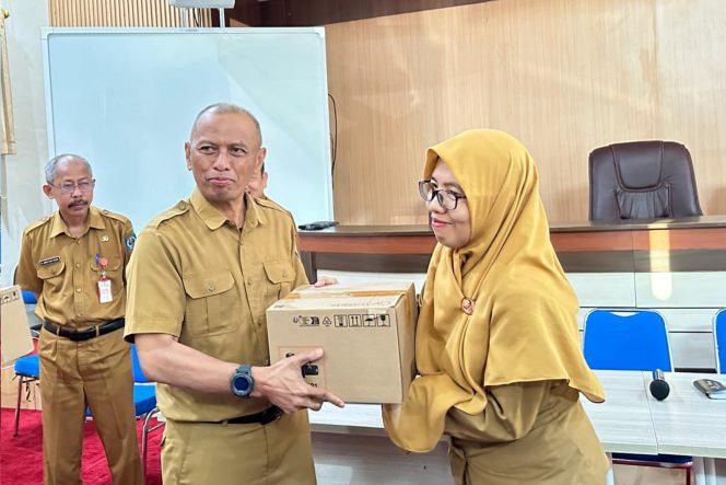 
					SMPN 7 Bontang Terima 137 Tablet, Dorong Literasi Digital Siswa