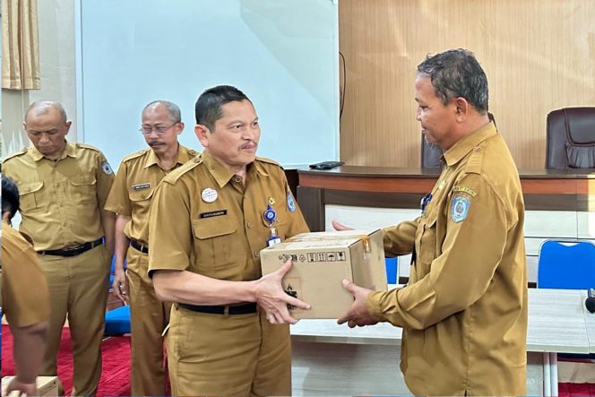 
					SMPN 3 Bontang Terima 197 Tablet Gratis, Dukung Pembelajaran Digital Siswa Kelas IX