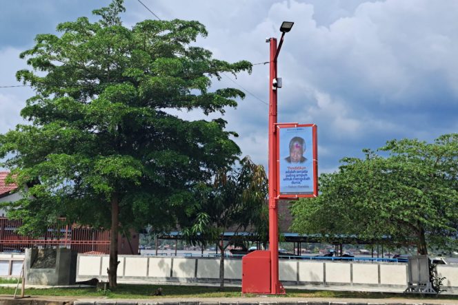 
					alah satu CCTV yang dikelola oleh Diskominfo Kukar.