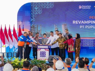 Peresmian Revamping Ammonia Pabrik-2 PT Pupuk Kaltim bersama Menteri Pertanian, Dirut PI Rahmad  Pribadi, Dirut Pupuk Kaltim Gusrizal. (Foto: Istimewa)