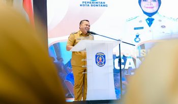 Wakil Wali Kota Bontang Agus Haris saat membuka Ranwal Rencana Kerja Pemerintah Daerah (RKPD) Kota Bontang Tahun 2027 yang digelar Selasa (10/2) di Pendopo Rumah Jabatan Wali Kota. (Foto: Istimewa)