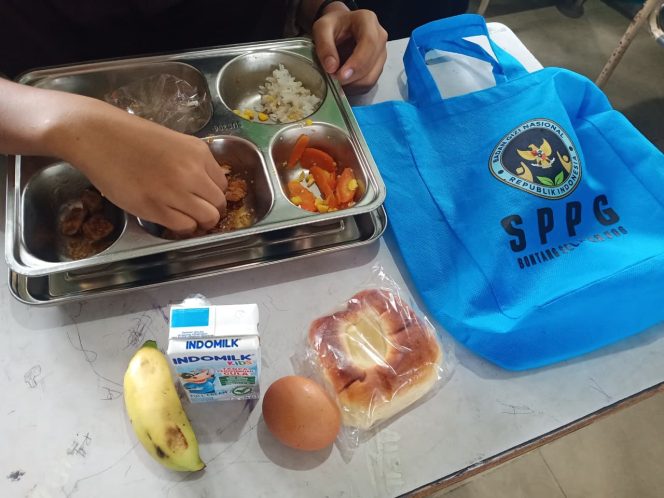 
					Menu kering MBG yang akan dibagikan selama bulan Ramadan di Kota Bontang. (Mirah Hayati/Jurnalpijar)