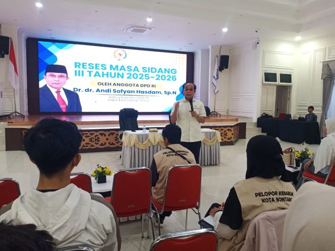 
					Andi Sofyan Hasdam saat melakukan reses di Pendopo Rumah Jabatan Wali Kota Bontang. (Mirah Hayati/Jurnalpijar)