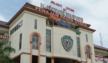 Kantor Pemkab PPU, Kelurahan Nipah-nipah, Kecamatan Penajam. 