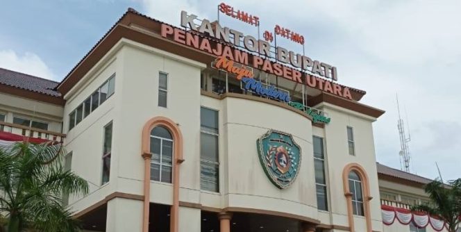 
					Kantor Pemkab PPU, Kelurahan Nipah-nipah, Kecamatan Penajam. 