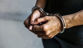 Ilustrasi pengamanan tersangka pelaku kriminal. (Ilustrasi)