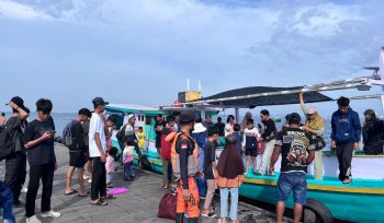 Suasana padat pengunjung Pulau Beras Basah. (Istimewa/Dok.BPBD)