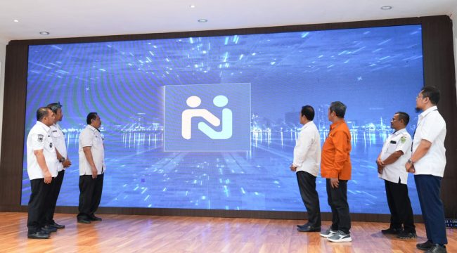 Wakil Wali Kota Bontang, Agus Haris saat meresmikan aplikasi 