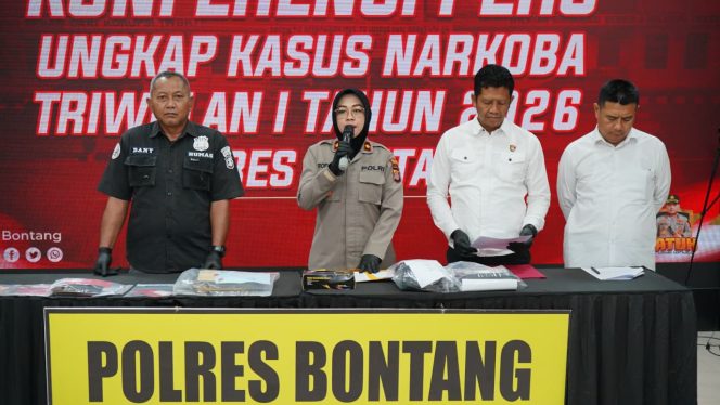 
					Situasi saat konferensi pers Polres Bontang. (Mirah Hayati/Jurnalpijar))