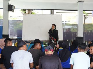 Warga binaan Lapas Kelas II A Bontang mengikuti sekolah paket. (Istimewa/Lapas Kelas II A Bontang)