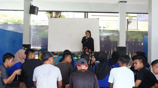 Warga binaan Lapas Kelas II A Bontang mengikuti sekolah paket. (Istimewa/Lapas Kelas II A Bontang)