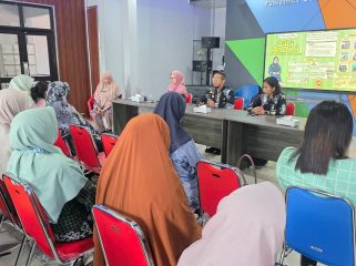 Monitoring dan Evaluasi (Monev) Kesehatan Anak bersama guru PAUD dan TK se-Kecamatan Bontang Barat, Kamis (7/5/2026).