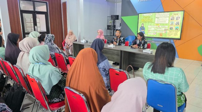 Monitoring dan Evaluasi (Monev) Kesehatan Anak bersama guru PAUD dan TK se-Kecamatan Bontang Barat, Kamis (7/5/2026).