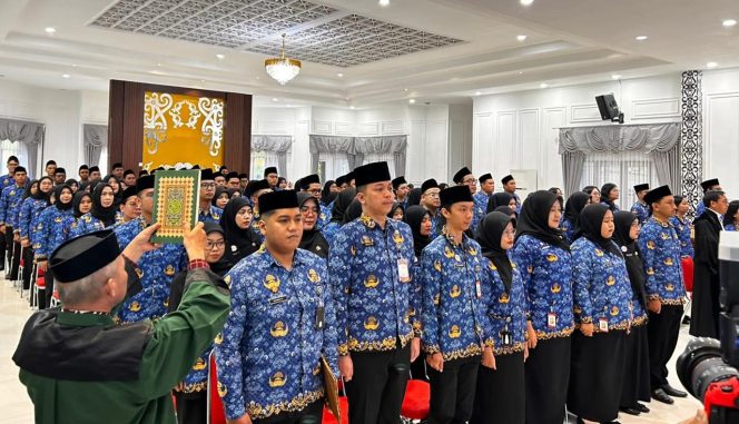 
					Pelantikan CPNS Bontang dan Pejabat Fungsional.