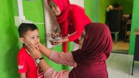 Pelayanan Balitan di Posyandu Taman Hati RT 29, Kelurahan Gunung Telihan, Kecamatan Bontang Barat (Bambang/Jurnapijar)
