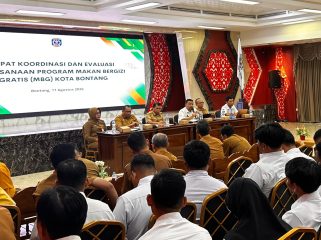 Rapat koordinasi dan evaluasi program MBG di Bontang, Selasa (11/8/2026).