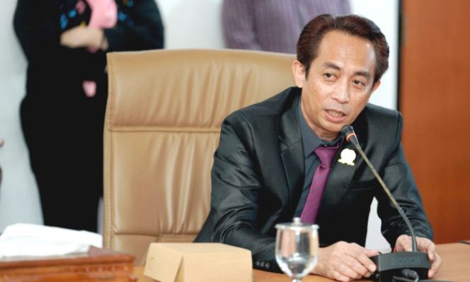 
					Ketua Komisi B DPRD Bontang, Rustam. 