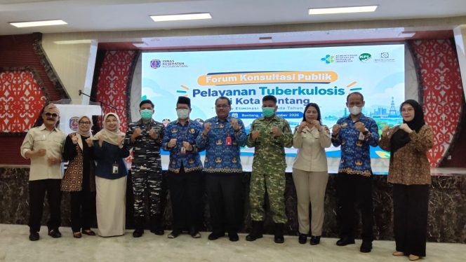 
					Pembukaan Forum Konsultasi Publik terkait penanggulangan TBC oleh Dinkes Bontang di Auditorium Taman Tiga Dimensi (Bambang/Jurnalpijar.com)
