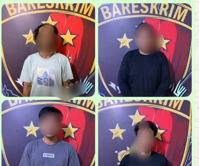 
					Keempat diduga tersangka pencurian kabel di stockpile PT Hutama Karya di Penajam Paser Utara, Kaltim, usai diamankan kepolisian. (Foto: Bareskrim Polres PPU)