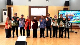 Wali Kota Bontang Neni Moerniaeni meluncurkan program inovasi CaNtik (Cegah dan Tangani Stunting di Kelurahan Kanaan), Kamis (1/10/2026). (Foto: Lia)